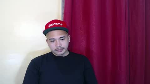 Snapshot of badboy_hanns chatting on 12.21.24 HANNS online show from 12.21.24