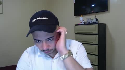 Snapshot of badboy_hanns chatting on 01.01.25 HANNS online show from 01.01.25