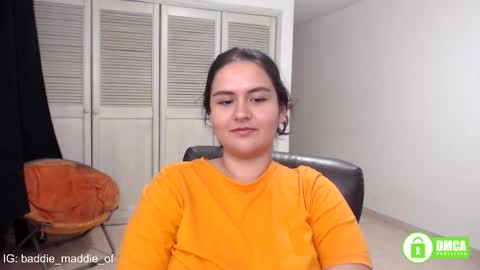 Snapshot of baddie_maddie_ chatting on 09.29.25 want custom text me through my snap 3  online show from 09.29.25