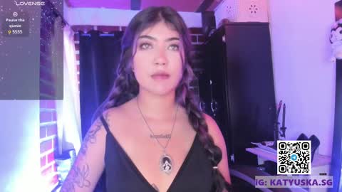        Please help me to reach 100 thumbs up online show from 03.08.25