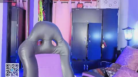 Snapshot of badkatyuska chatting on 06.29.26 Please help me to reach 100 thumbs up online show from 06.29.26