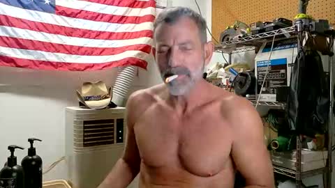Snapshot of badnightwolf chatting on 09.27.25 Silver online show from 09.27.25