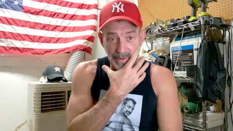 Snapshot of badnightwolf chatting on 10.01.25 Silver online show from 10.01.25