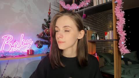 Snapshot of baenova chatting on 12.28.24 Molly links in bio online show from 12.28.24