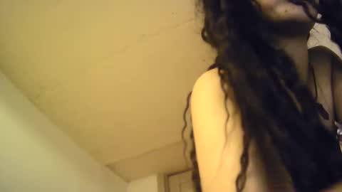 Snapshot of bailliy chatting on 01.19.25 bailliy online show from 01.19.25