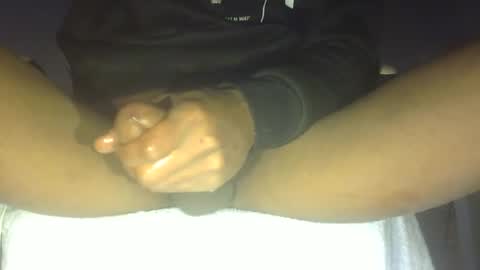 Snapshot of bam10inch chatting on 12.22.25 b online show from 12.22.25