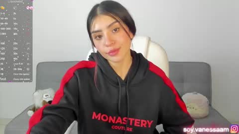 Snapshot of bam_atenea chatting on 01.04.25 Vanessa online show from 01.04.25