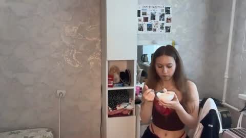 Lola  online show from 07.28.26