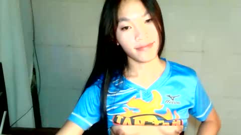 baninay810654 online show from 05.17.26