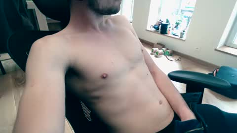 Snapshot of banzal chatting on 12.12.24 banzak online show from 12.12.24