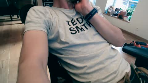 Snapshot of banzal chatting on 12.29.24 banzak online show from 12.29.24