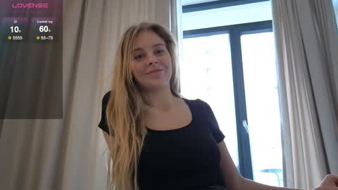 Snapshot of barbara_babe chatting on 11.23.25 Barbara online show from 11.23.25