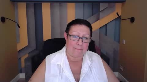 barbaraturners online show from 10.17.25