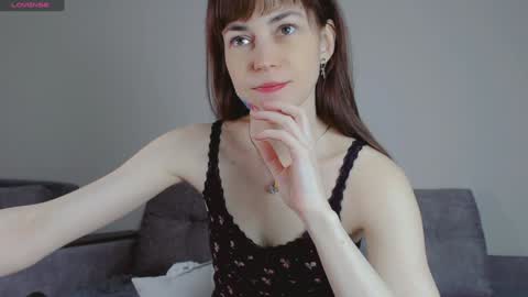 Snapshot of barbarian_girl chatting on 01.17.25 Amina online show from 01.17.25
