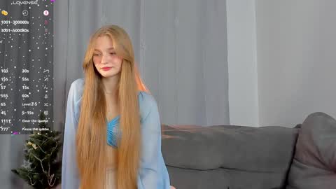 Snapshot of barbbiiedoll chatting on 02.03.25 Kendall online show from 02.03.25