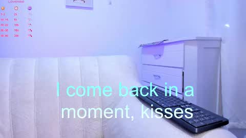 Snapshot of barbie_brunette3 chatting on 02.14.25  independet model online show from 02.14.25