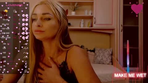 Snapshot of barbie_kiss1 chatting on 12.04.24 barbie online show from 12.04.24