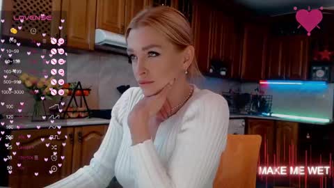 Snapshot of barbie_kiss1 chatting on 01.14.25 barbie online show from 01.14.25