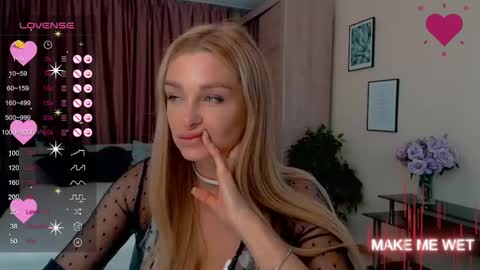 Snapshot of barbie_kiss1 chatting on 02.17.25 barbie online show from 02.17.25