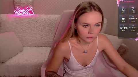 Snapshot of barbie_lillie chatting on 11.11.25 Lilli 3 online show from 11.11.25