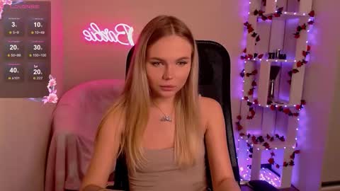 Snapshot of barbie_lillie chatting on 12.20.25 Lilli 3 online show from 12.20.25