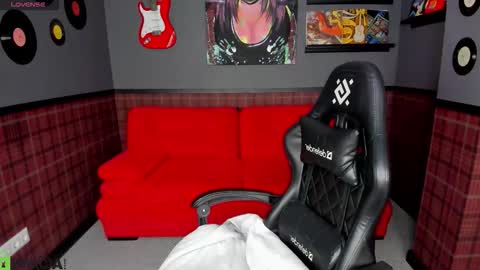 LisGTM2 Mon-Thu Sat 0100am-0700am online show from 02.05.26