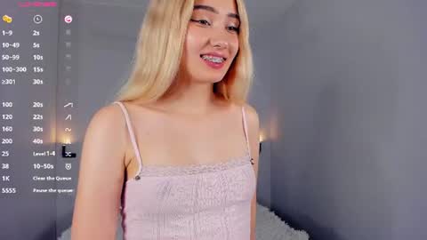 Mia online show from 07.13.26