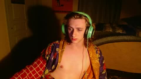 Snapshot of bard_songg chatting on 06.12.26 bardsong online show from 06.12.26
