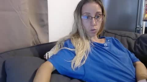 Snapshot of barelylegalblondy chatting on 07.13.26 Lena online show from 07.13.26