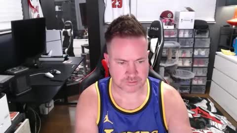 Snapshot of basketballjerseygang chatting on 10.22.25 Jordan online show from 10.22.25