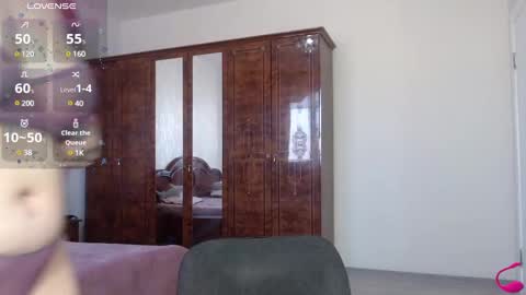 Lara online show from 12.23.24