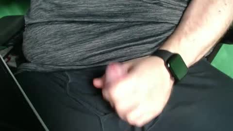 Snapshot of bate_bro84 chatting on 12.30.24 Bate Bro84 online show from 12.30.24