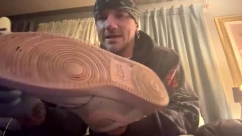 Snapshot of battlewolfxx chatting on 03.21.26 battlewolfxx online show from 03.21.26