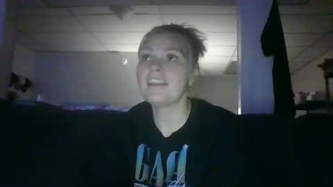 Snapshot of bayybaee21 chatting on 11.20.25 Baylee online show from 11.20.25