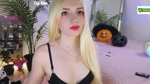 Kris online show from 10.31.25