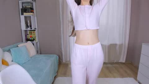 Snapshot of bb_lourels_ chatting on 02.07.26 Lourel I will be here on and online show from 02.07.26