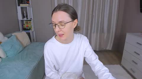 Snapshot of bb_lourels_ chatting on 02.14.26 Lourel I will be here on and online show from 02.14.26