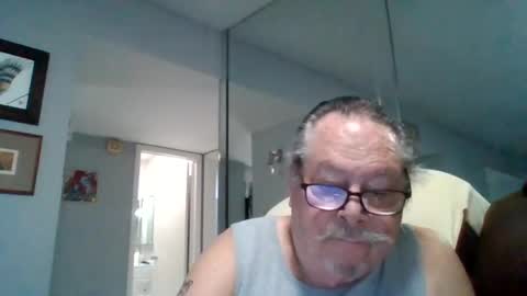 Snapshot of bbb1952 chatting on 06.26.26 Single Grandpa in Florida. Love to C2C and have Fun Privately online show from 06.26.26