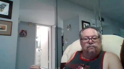 Snapshot of bbb1952 chatting on 07.08.26 Single Grandpa in Florida. Love to C2C and have Fun Privately online show from 07.08.26