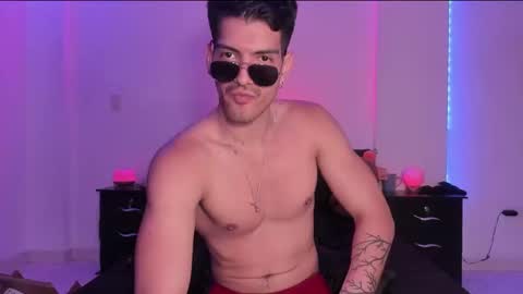 Valentino online show from 02.05.25