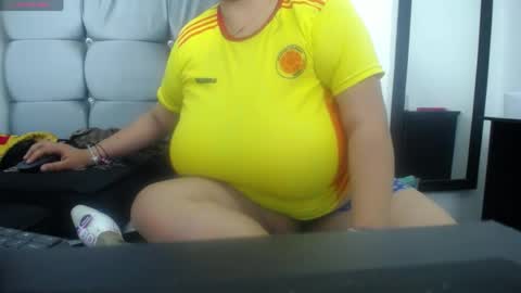 Snapshot of bbw_sharol chatting on 07.28.26 bbw_sharol online show from 07.28.26