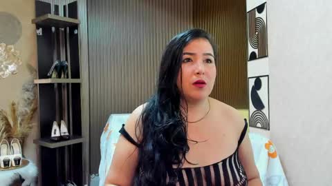 Snapshot of bbwluxurymuse chatting on 05.03.26 bbwluxurymuse online show from 05.03.26