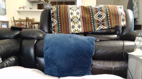 Julie online show from 02.10.25