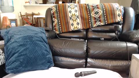 Julie online show from 02.16.25