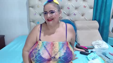 Snapshot of bbwsalome chatting on 01.24.25 Salome online show from 01.24.25