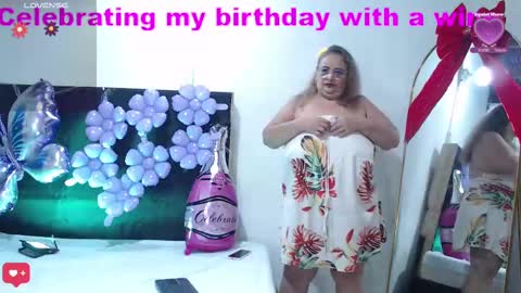 Snapshot of bbwsalome chatting on 02.10.25 Salome online show from 02.10.25