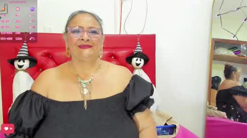 Snapshot of bbwsalome chatting on 09.30.25 Salome online show from 09.30.25