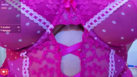 Snapshot of bbwsalome chatting on 10.04.25 Salome online show from 10.04.25