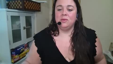 Snapshot of bbwsophiecooks chatting on 05.21.26 Sophie BBW online show from 05.21.26