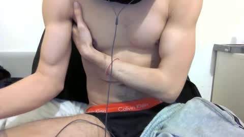 Snapshot of bbxx_2 chatting on 03.05.25 bbxx_2 online show from 03.05.25